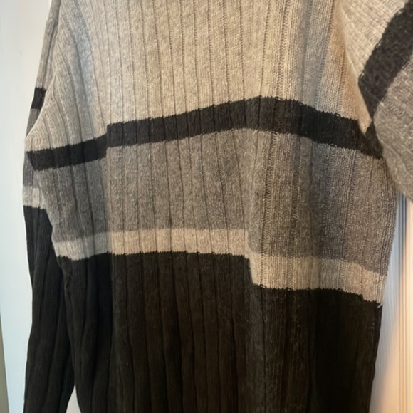 LIMITED America - 90% Lambswool, 10% Nylon - Unique Sweater - XL - Picture 6 of 8